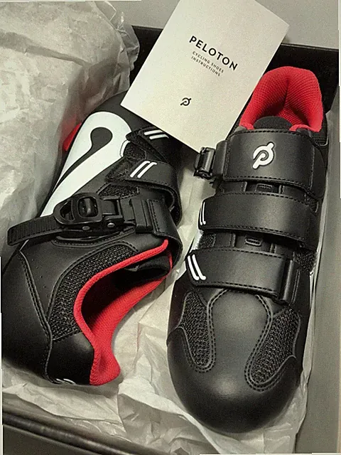 NEW Peloton Spin Cycle Euro 42 Men 9 Women 11 Shoe Cleat Bike Cycling Box EUC