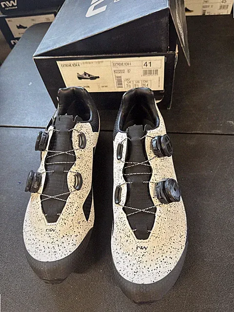 Northwave Extreme XCM 4 Mtb Cycling Shoes US 8.5 Euro 41 (9419-72)