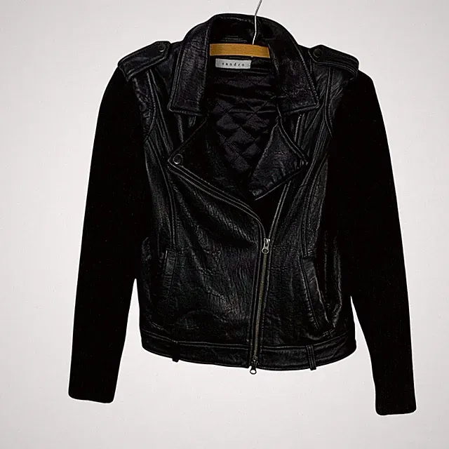 Sandro Black Lambskin Leather Cropped Moto Jacket w Rib Knit Sleeves- Size S/M