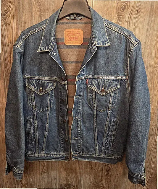 VTG 1992 Euro Spain Levi’s "Type 3" Troy Blanket Lined Denim Trucker Jacket Lrg